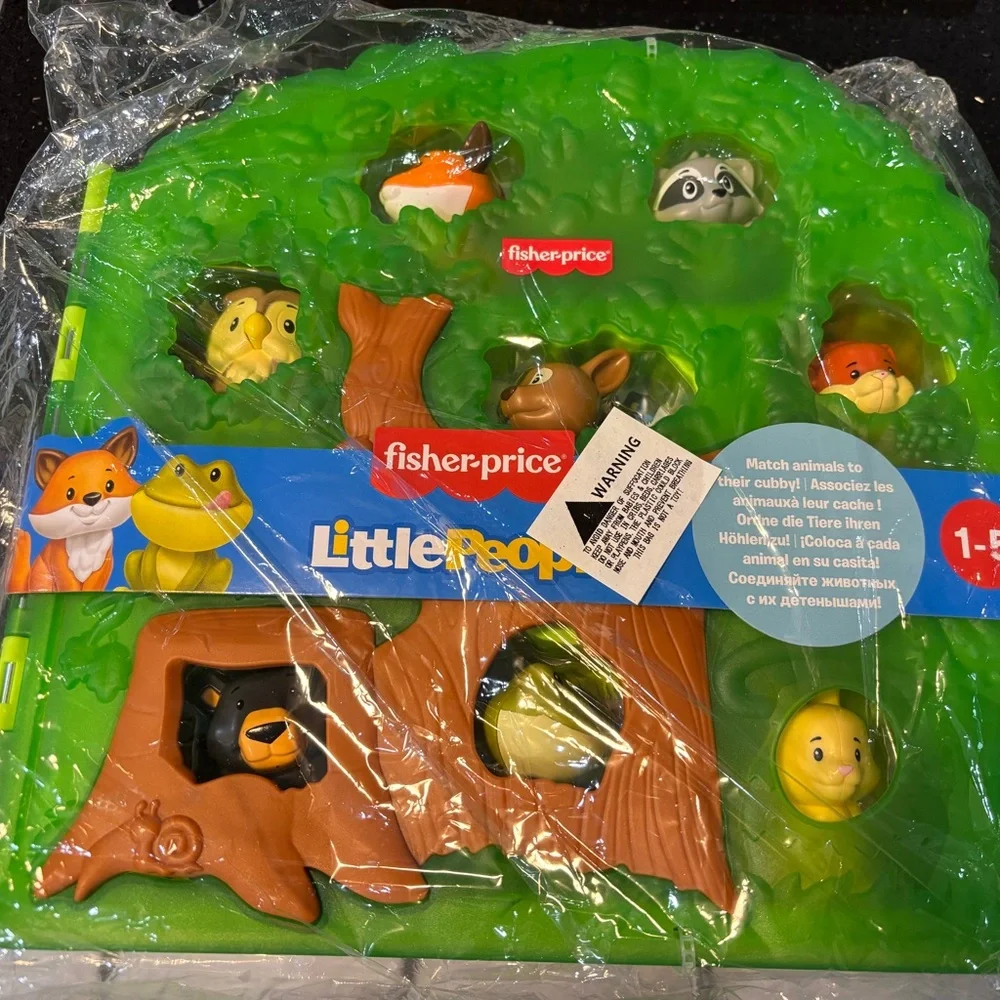 NEW Fisher-Price Little People Woodland Peek-a-Boo Toy Set